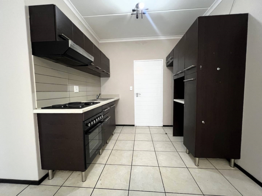 2 Bedroom Property for Sale in Noordhang Gauteng