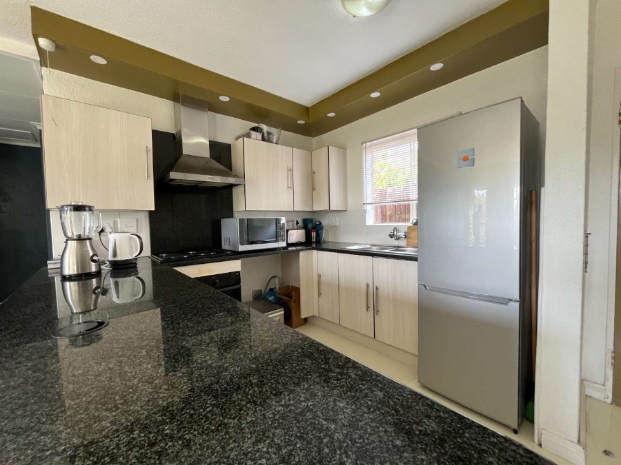 3 Bedroom Property for Sale in Roodepoort Gauteng