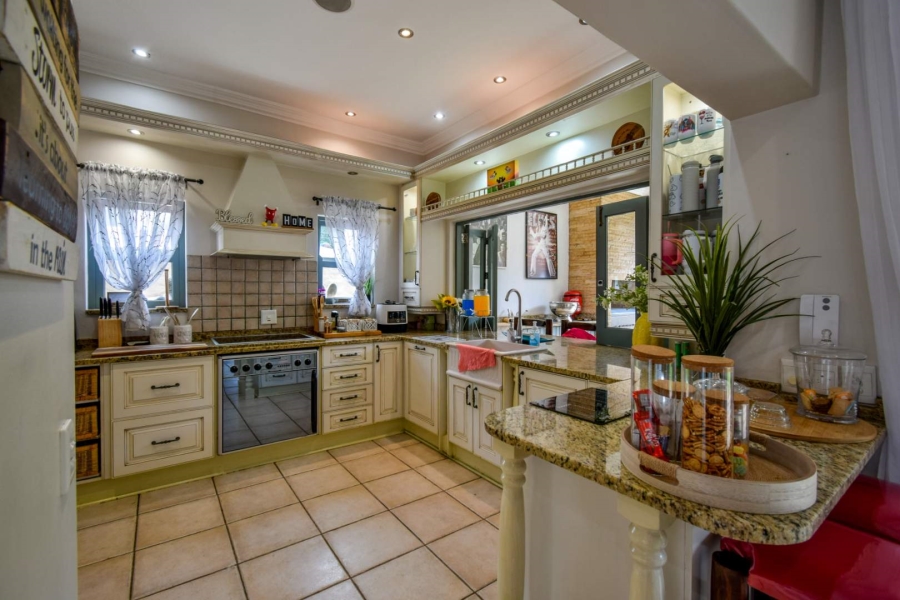 4 Bedroom Property for Sale in Muckleneuk Gauteng