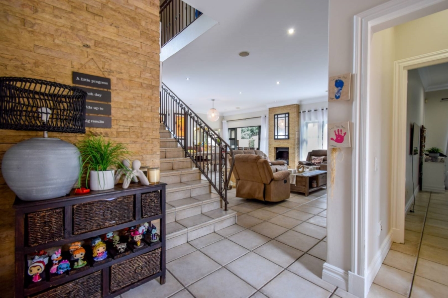 4 Bedroom Property for Sale in Muckleneuk Gauteng