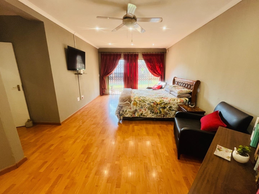 4 Bedroom Property for Sale in Meyersdal Gauteng