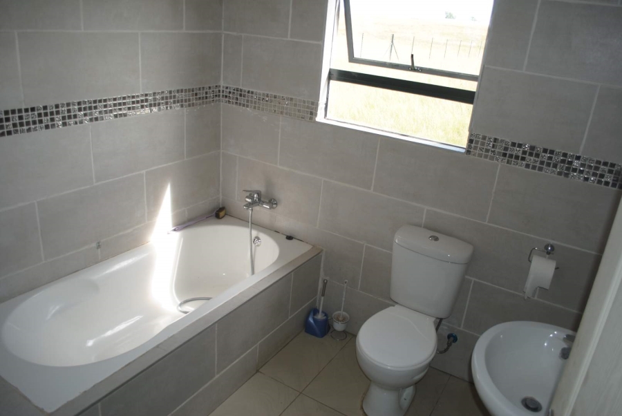 4 Bedroom Property for Sale in Nelsonia Gauteng