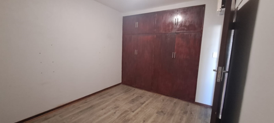To Let 3 Bedroom Property for Rent in New Redruth Gauteng