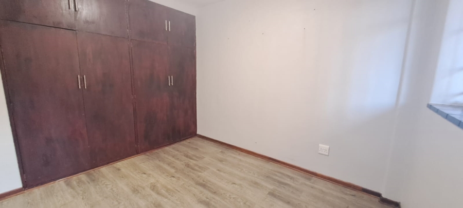 To Let 3 Bedroom Property for Rent in New Redruth Gauteng