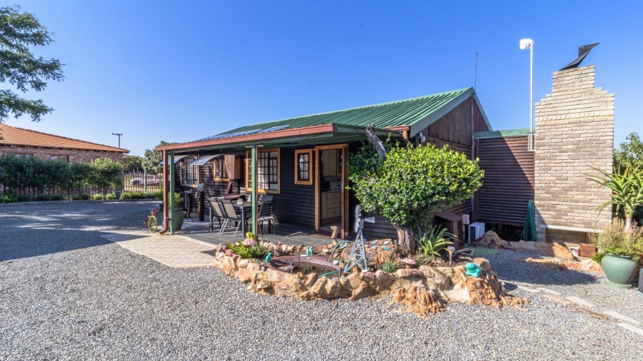 3 Bedroom Property for Sale in Vaaloewer Gauteng