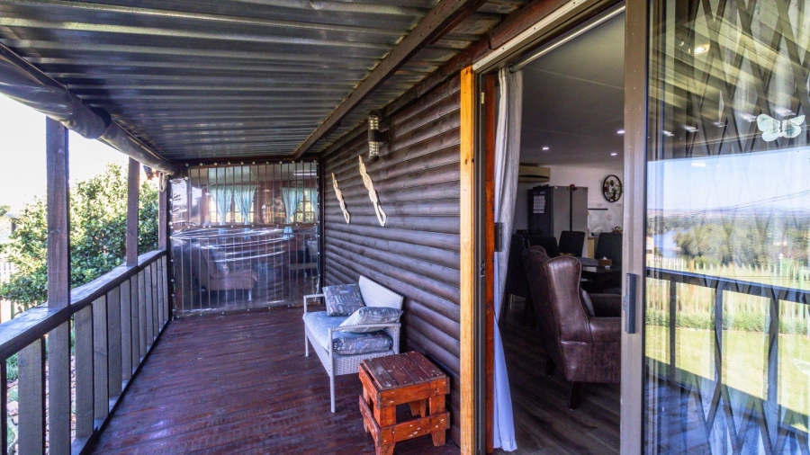 3 Bedroom Property for Sale in Vaaloewer Gauteng