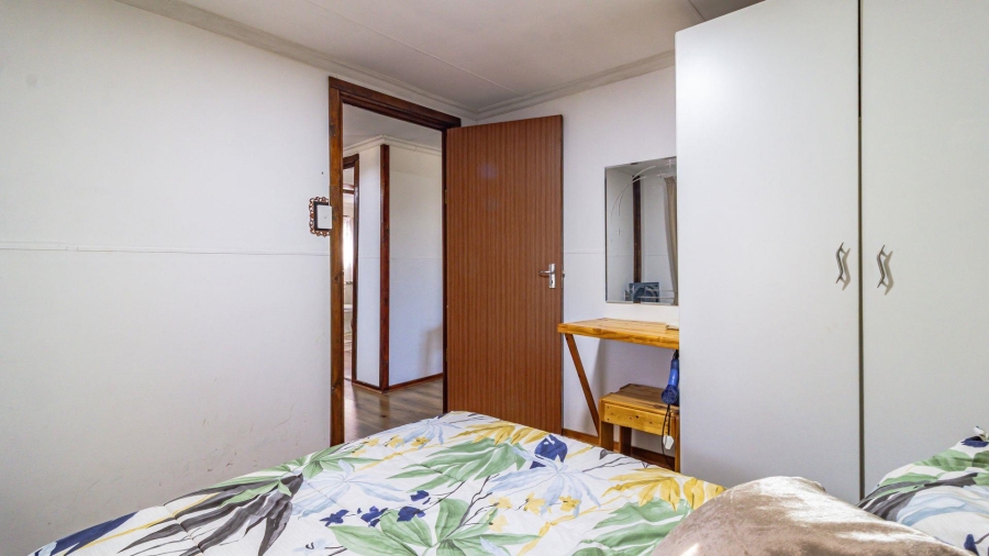 3 Bedroom Property for Sale in Vaaloewer Gauteng