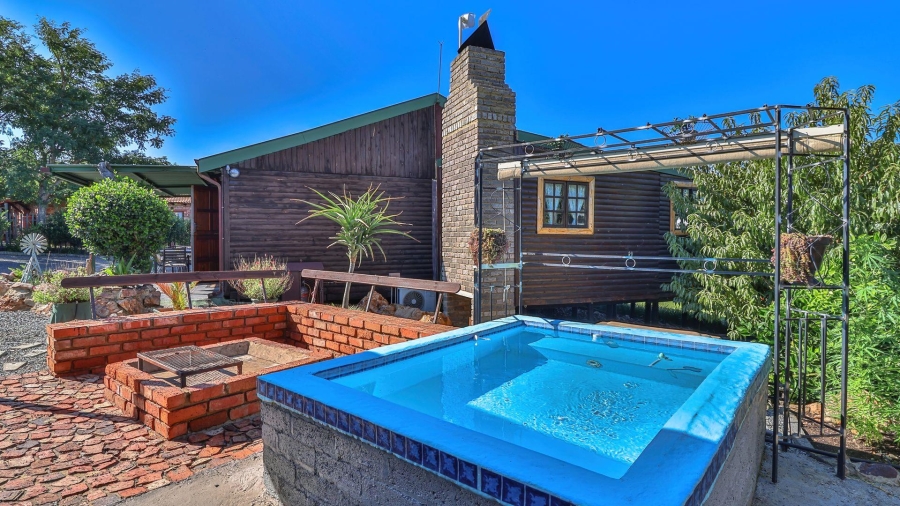 3 Bedroom Property for Sale in Vaaloewer Gauteng