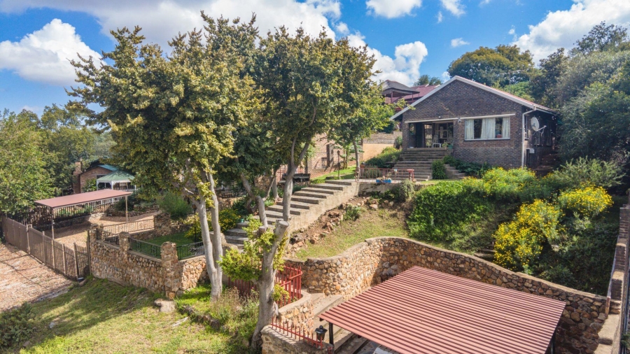 3 Bedroom Property for Sale in Vaaloewer Gauteng