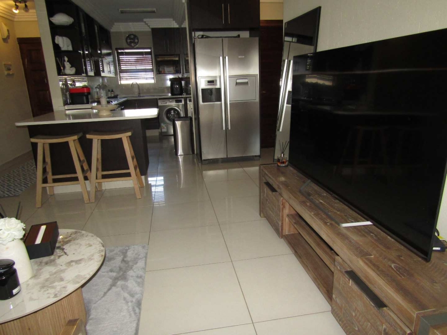 2 Bedroom Property for Sale in Ravenswood Gauteng
