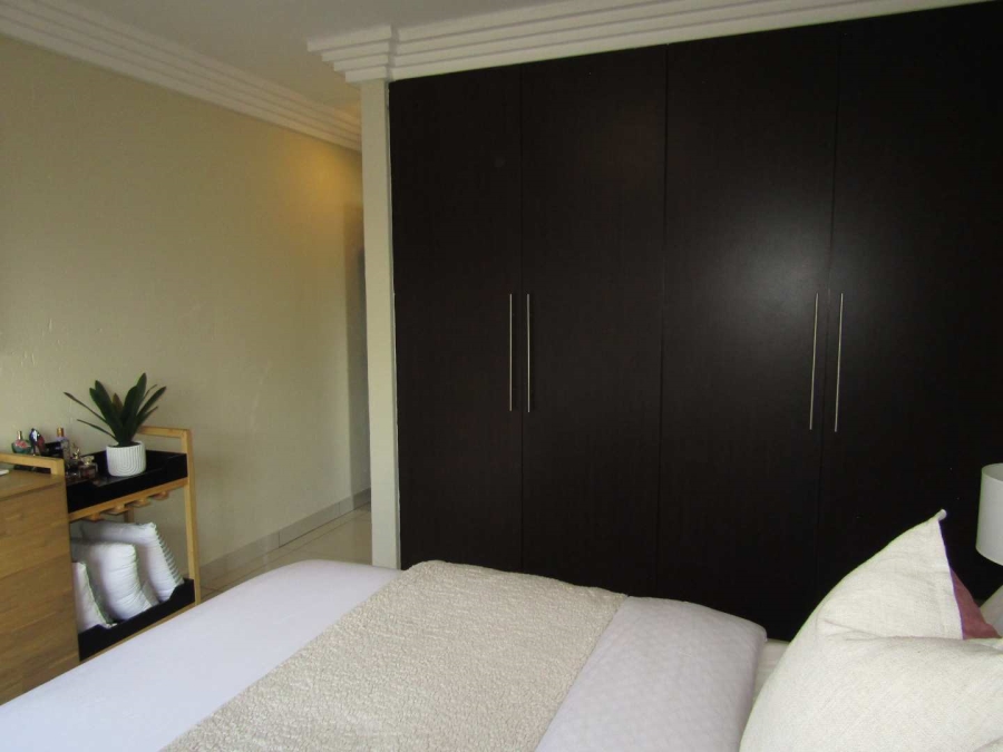 2 Bedroom Property for Sale in Ravenswood Gauteng