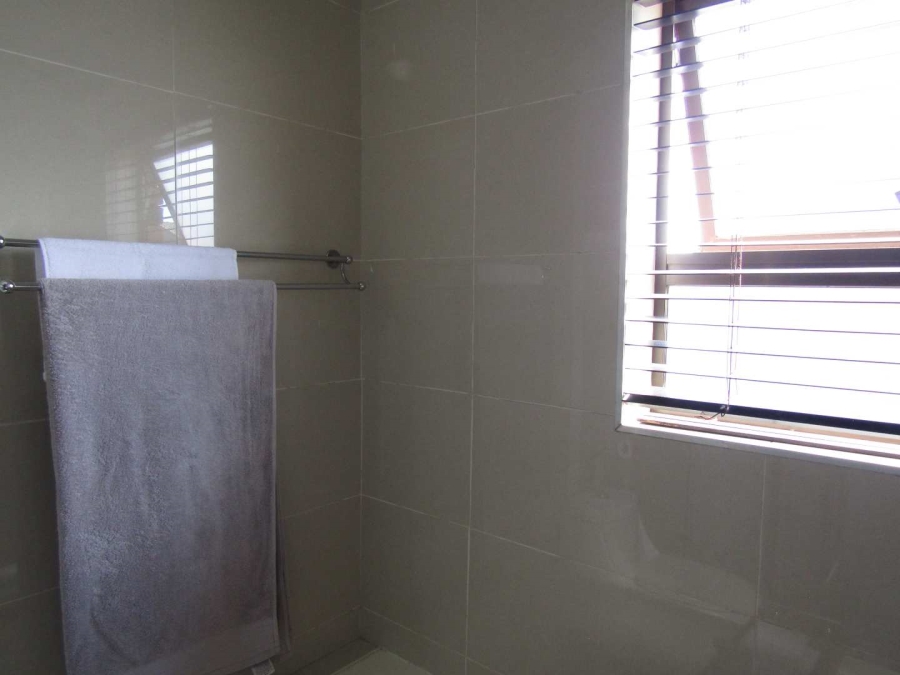 2 Bedroom Property for Sale in Ravenswood Gauteng