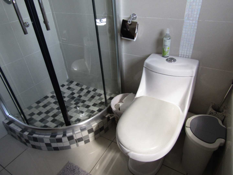 2 Bedroom Property for Sale in Ravenswood Gauteng