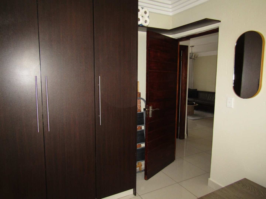 2 Bedroom Property for Sale in Ravenswood Gauteng