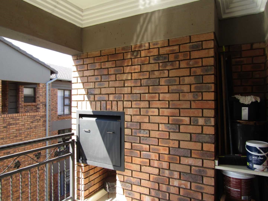 2 Bedroom Property for Sale in Ravenswood Gauteng