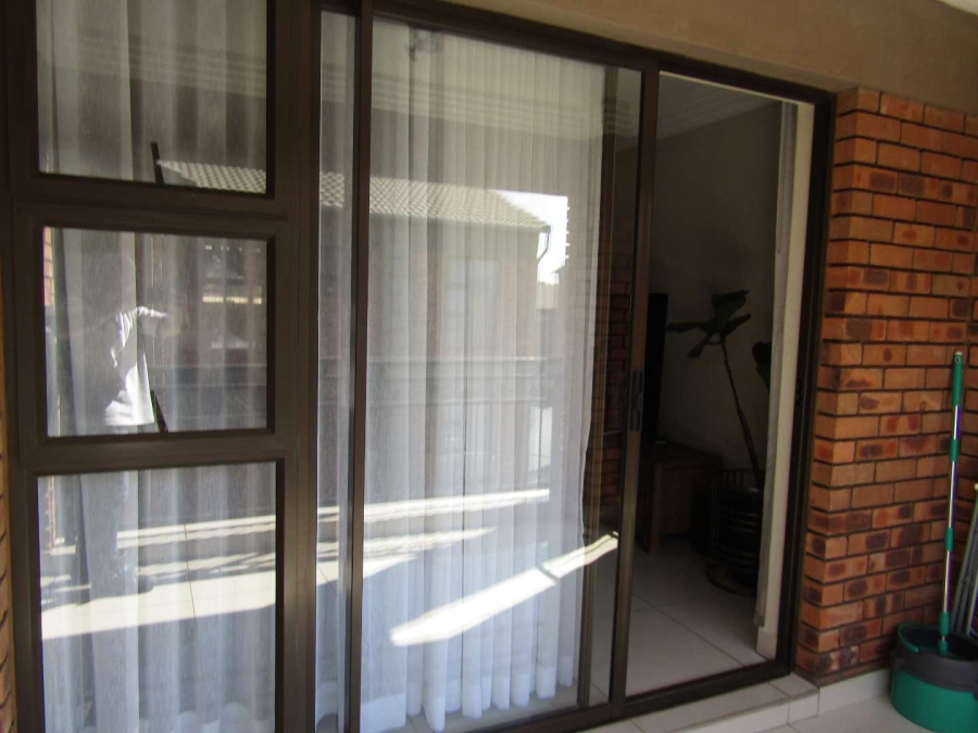2 Bedroom Property for Sale in Ravenswood Gauteng