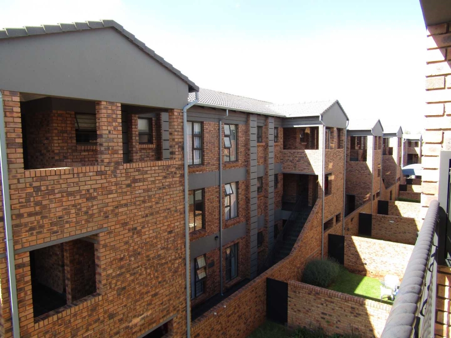 2 Bedroom Property for Sale in Ravenswood Gauteng
