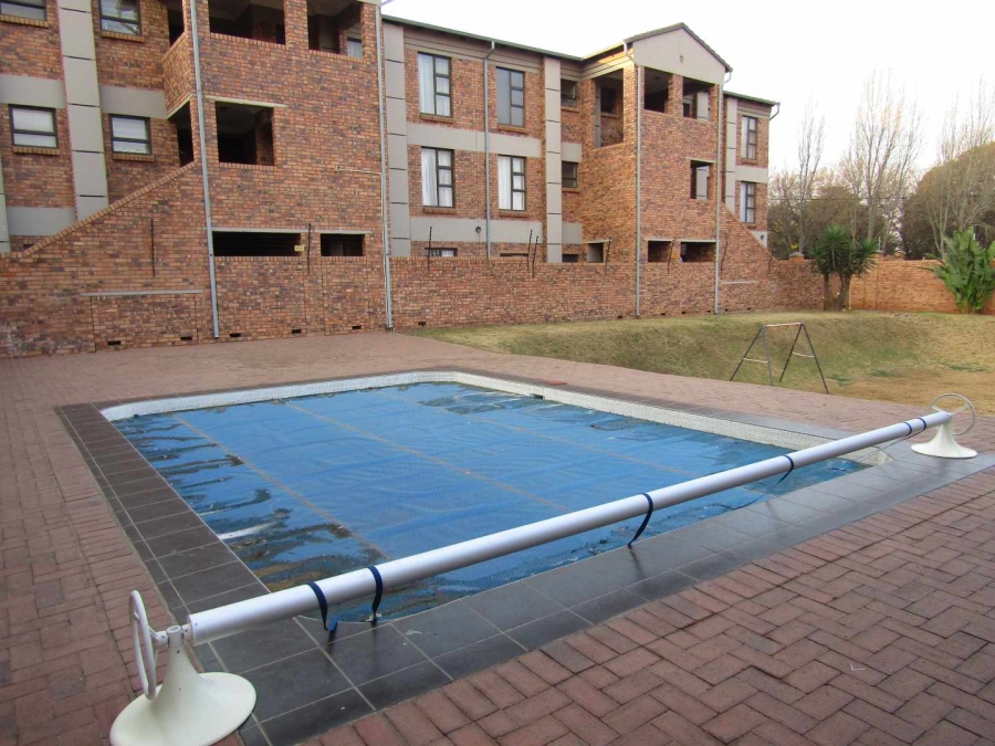 2 Bedroom Property for Sale in Ravenswood Gauteng