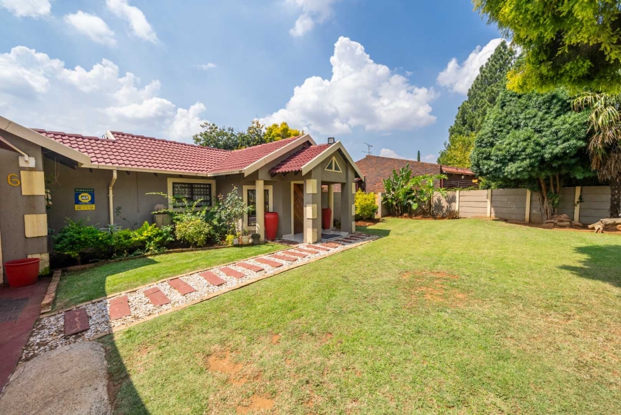 3 Bedroom Property for Sale in Selcourt Gauteng