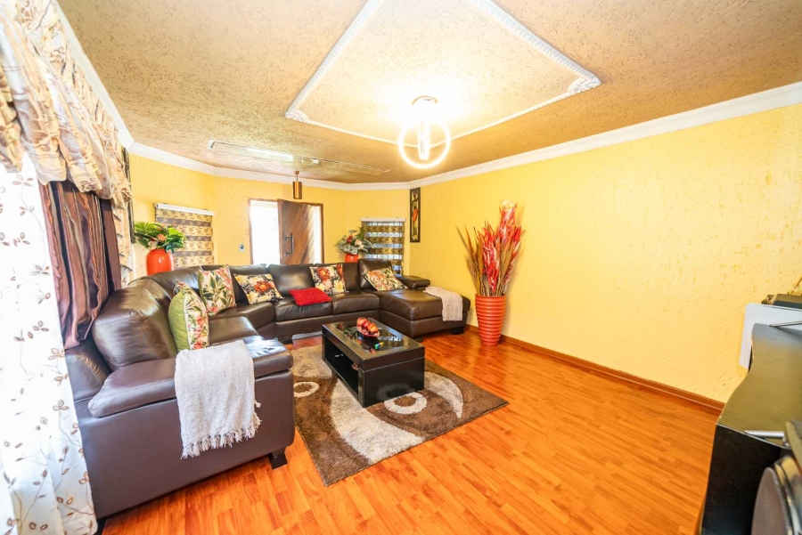 3 Bedroom Property for Sale in Selcourt Gauteng