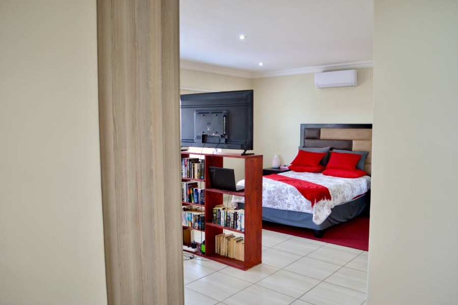 To Let 3 Bedroom Property for Rent in Olympus Gauteng