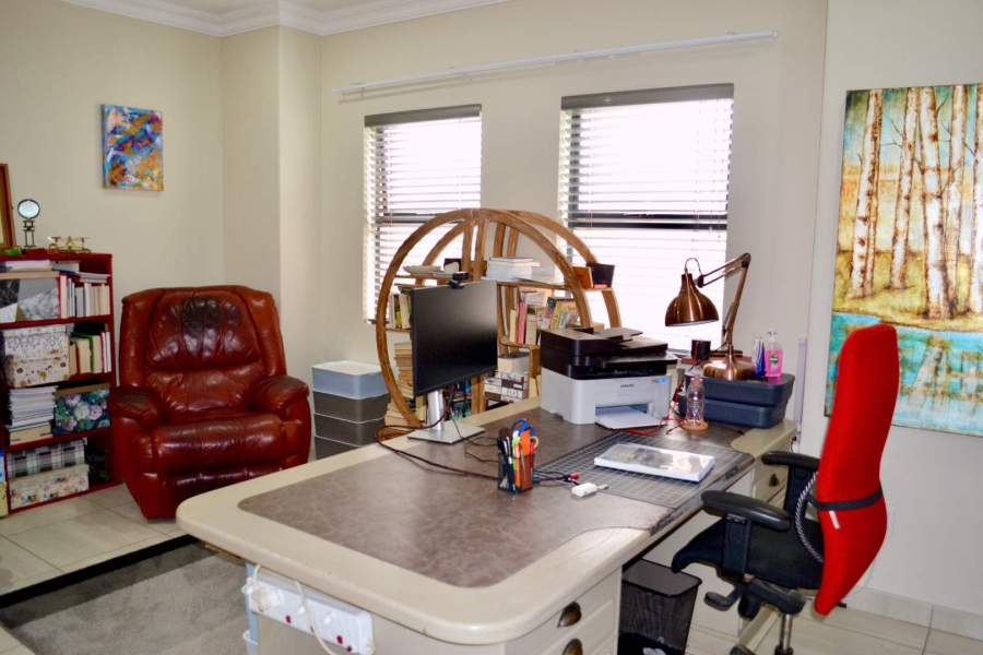 To Let 3 Bedroom Property for Rent in Olympus Gauteng