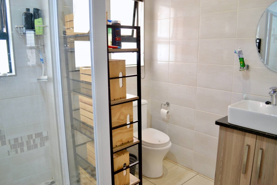 To Let 3 Bedroom Property for Rent in Olympus Gauteng