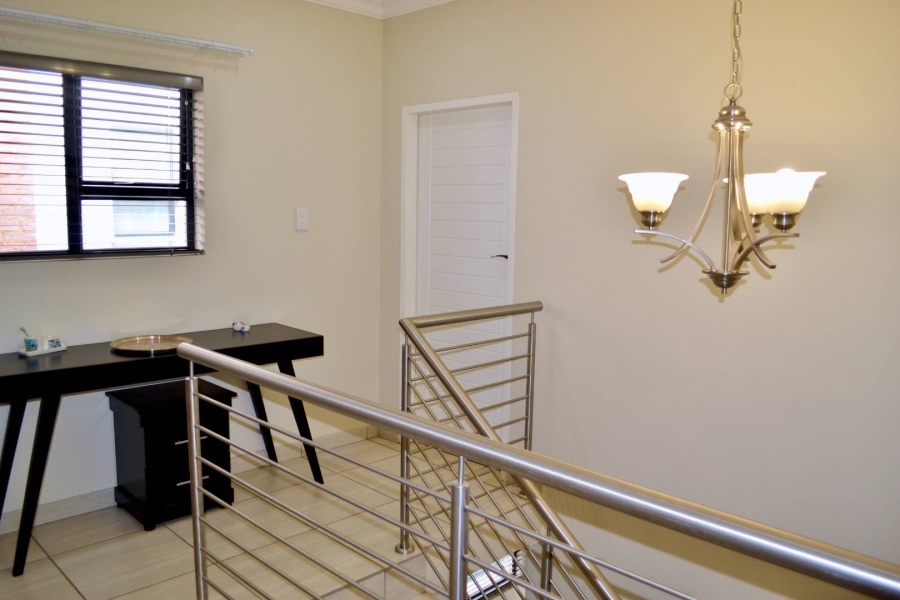 To Let 3 Bedroom Property for Rent in Olympus Gauteng