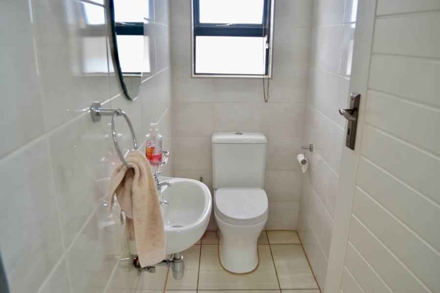 To Let 3 Bedroom Property for Rent in Olympus Gauteng