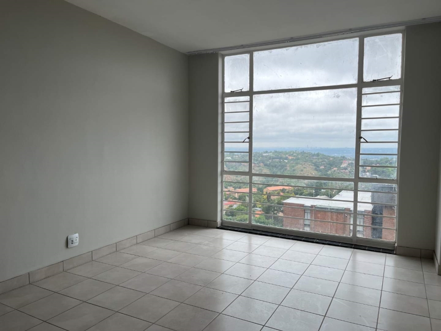 To Let 2 Bedroom Property for Rent in Constantia Kloof Gauteng