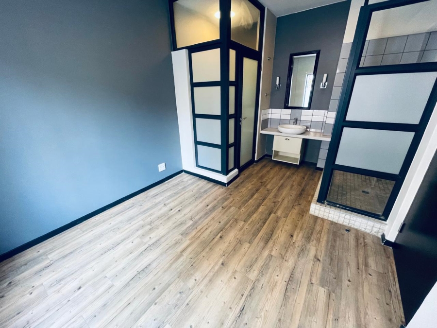 To Let 2 Bedroom Property for Rent in Rosebank Gauteng