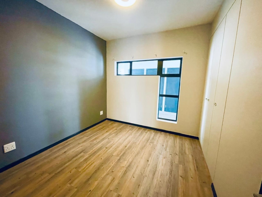 To Let 2 Bedroom Property for Rent in Rosebank Gauteng