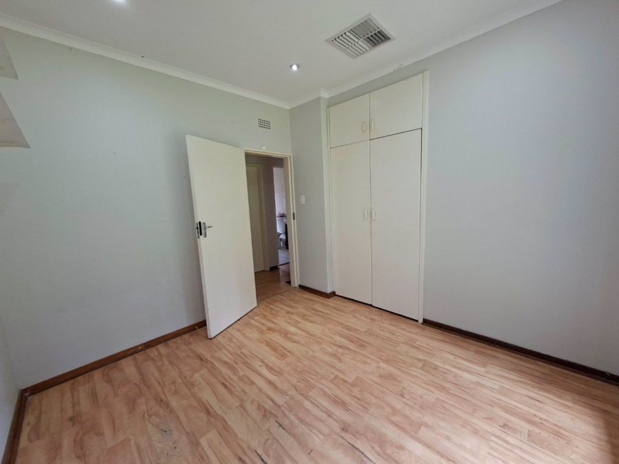 To Let 4 Bedroom Property for Rent in Woodmead Gauteng