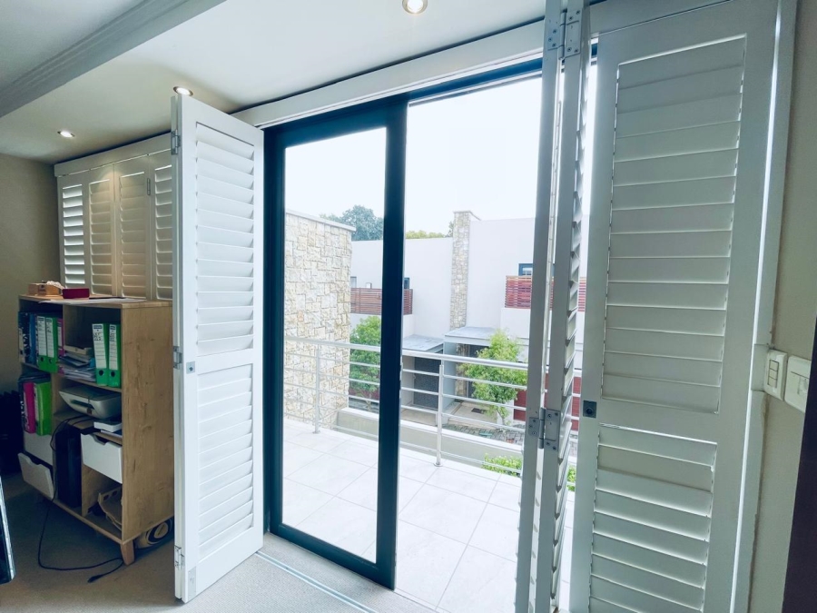 To Let 3 Bedroom Property for Rent in Illovo Gauteng