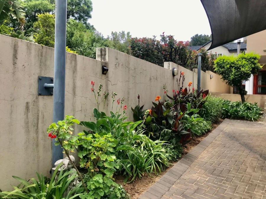 To Let 3 Bedroom Property for Rent in Ferndale Gauteng