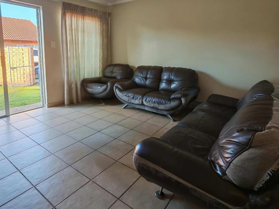 2 Bedroom Property for Sale in Equestria Gauteng
