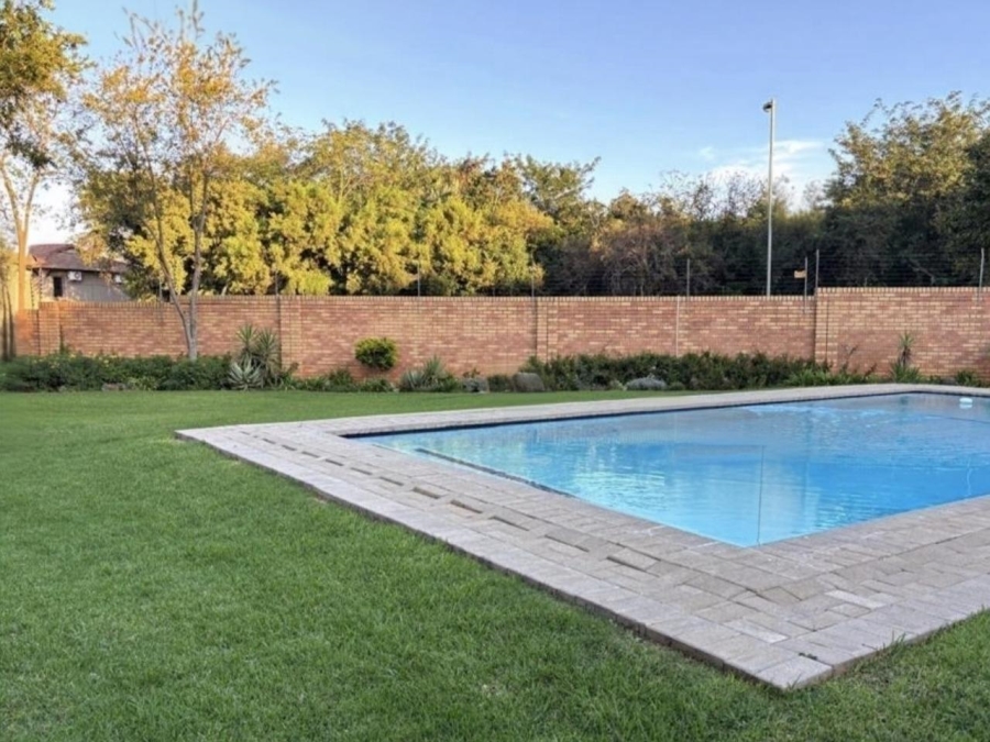 2 Bedroom Property for Sale in Equestria Gauteng