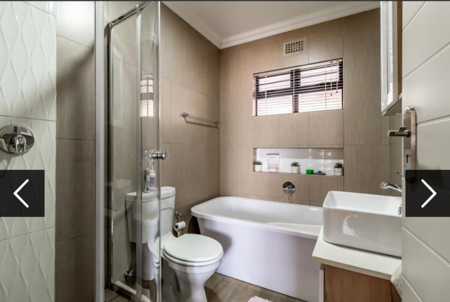 2 Bedroom Property for Sale in Roodeplaat Gauteng