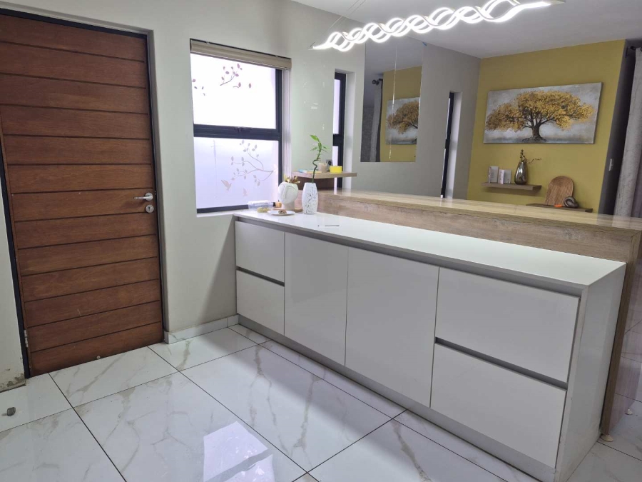 To Let 3 Bedroom Property for Rent in Terenure Gauteng