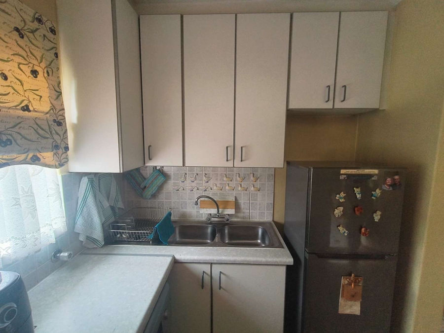 2 Bedroom Property for Sale in Elardus Park Gauteng