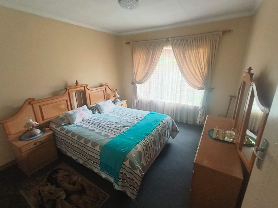 2 Bedroom Property for Sale in Elardus Park Gauteng