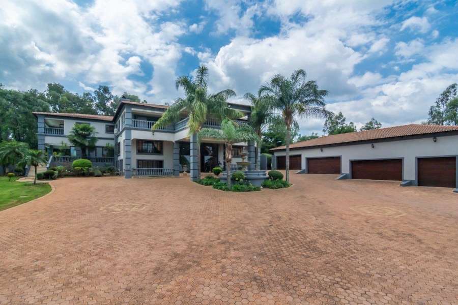 To Let 5 Bedroom Property for Rent in Muldersdrift Gauteng