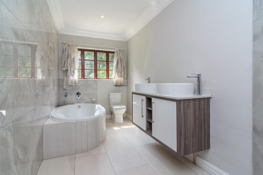 To Let 5 Bedroom Property for Rent in Muldersdrift Gauteng