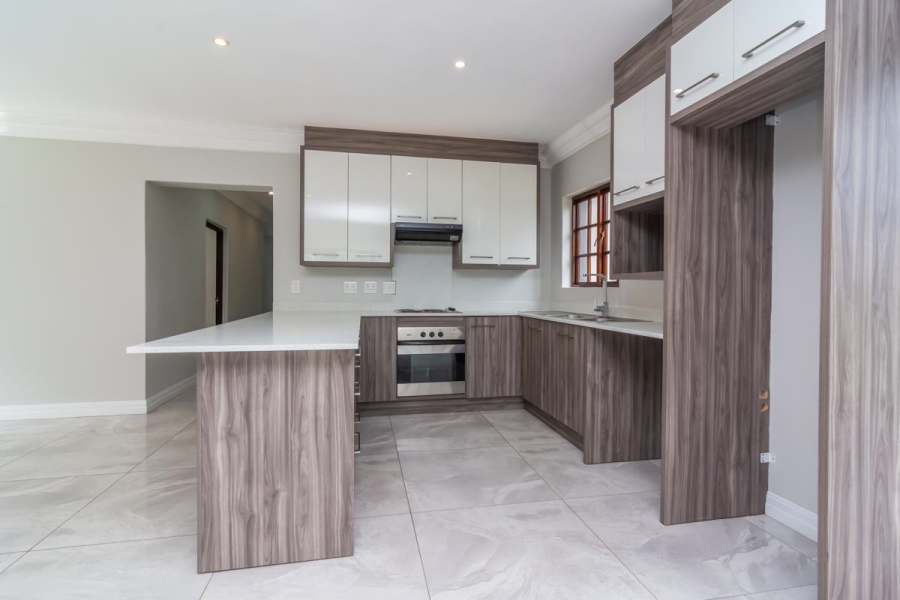 To Let 5 Bedroom Property for Rent in Muldersdrift Gauteng