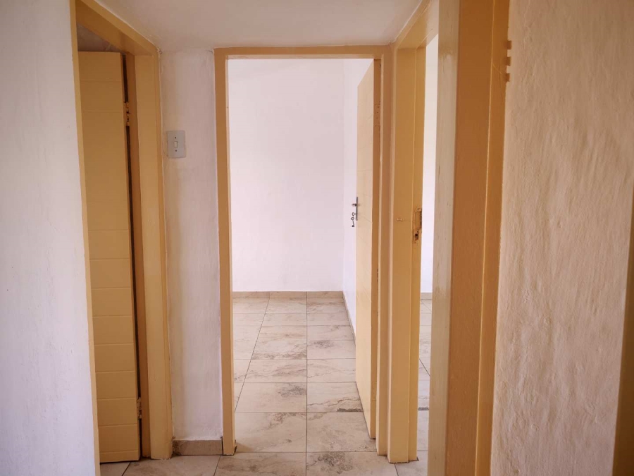 2 Bedroom Property for Sale in Lenasia Gauteng