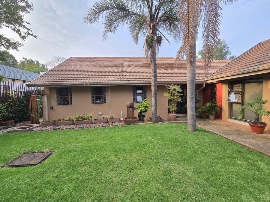 4 Bedroom Property for Sale in Alberante Gauteng
