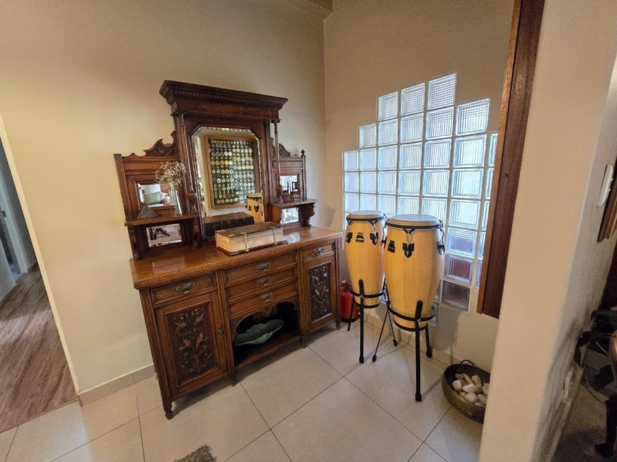 4 Bedroom Property for Sale in Alberante Gauteng