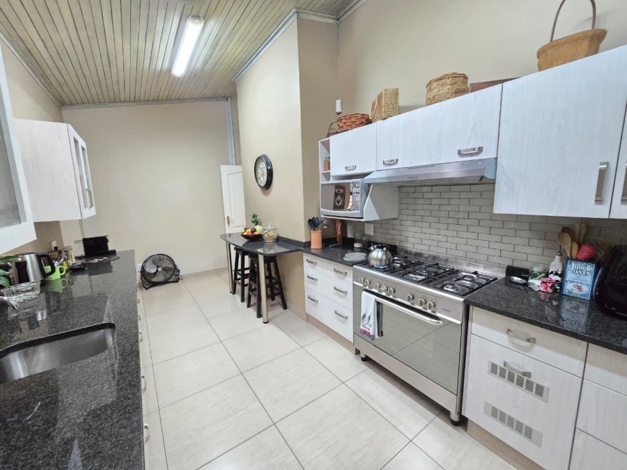 4 Bedroom Property for Sale in Alberante Gauteng