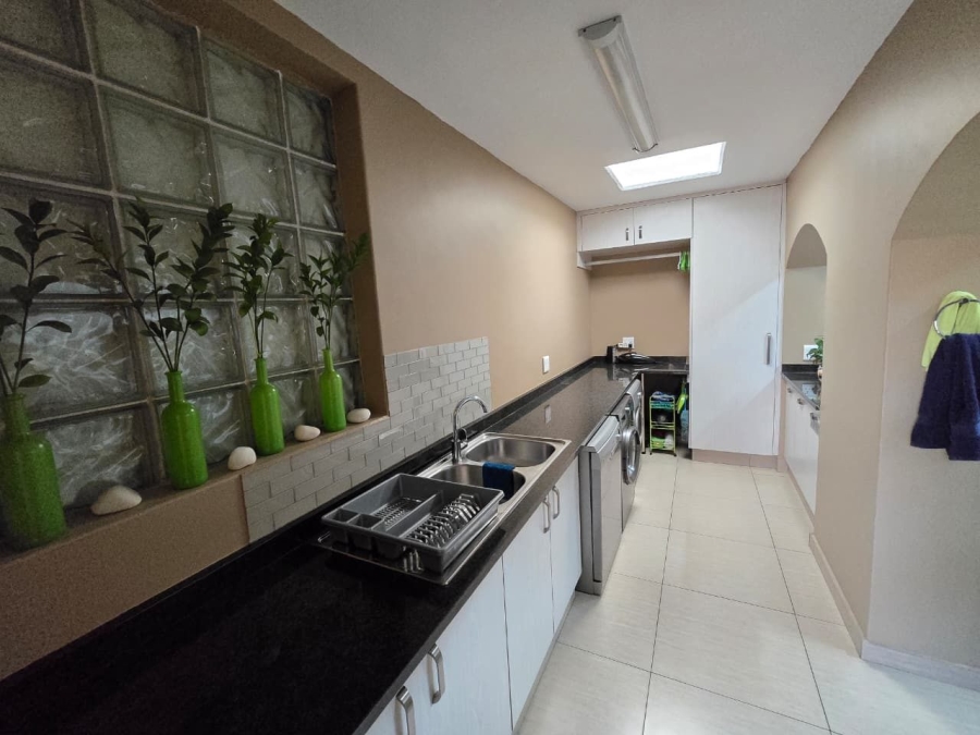 4 Bedroom Property for Sale in Alberante Gauteng