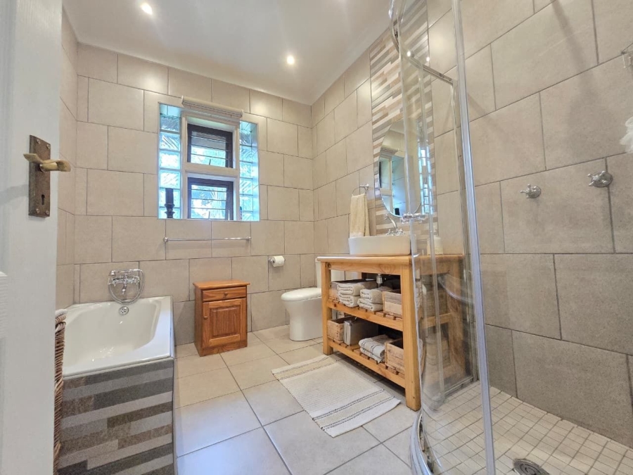 4 Bedroom Property for Sale in Alberante Gauteng